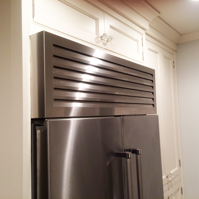 refrigerator upper vent trim