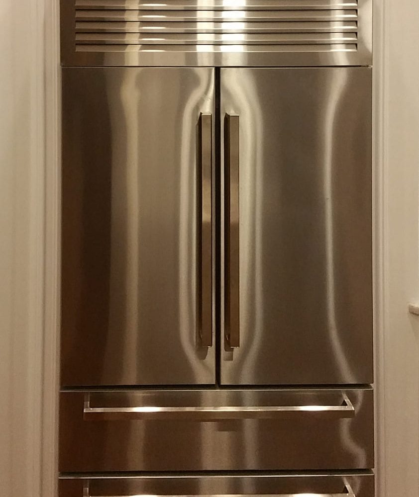 fridge with upper vents